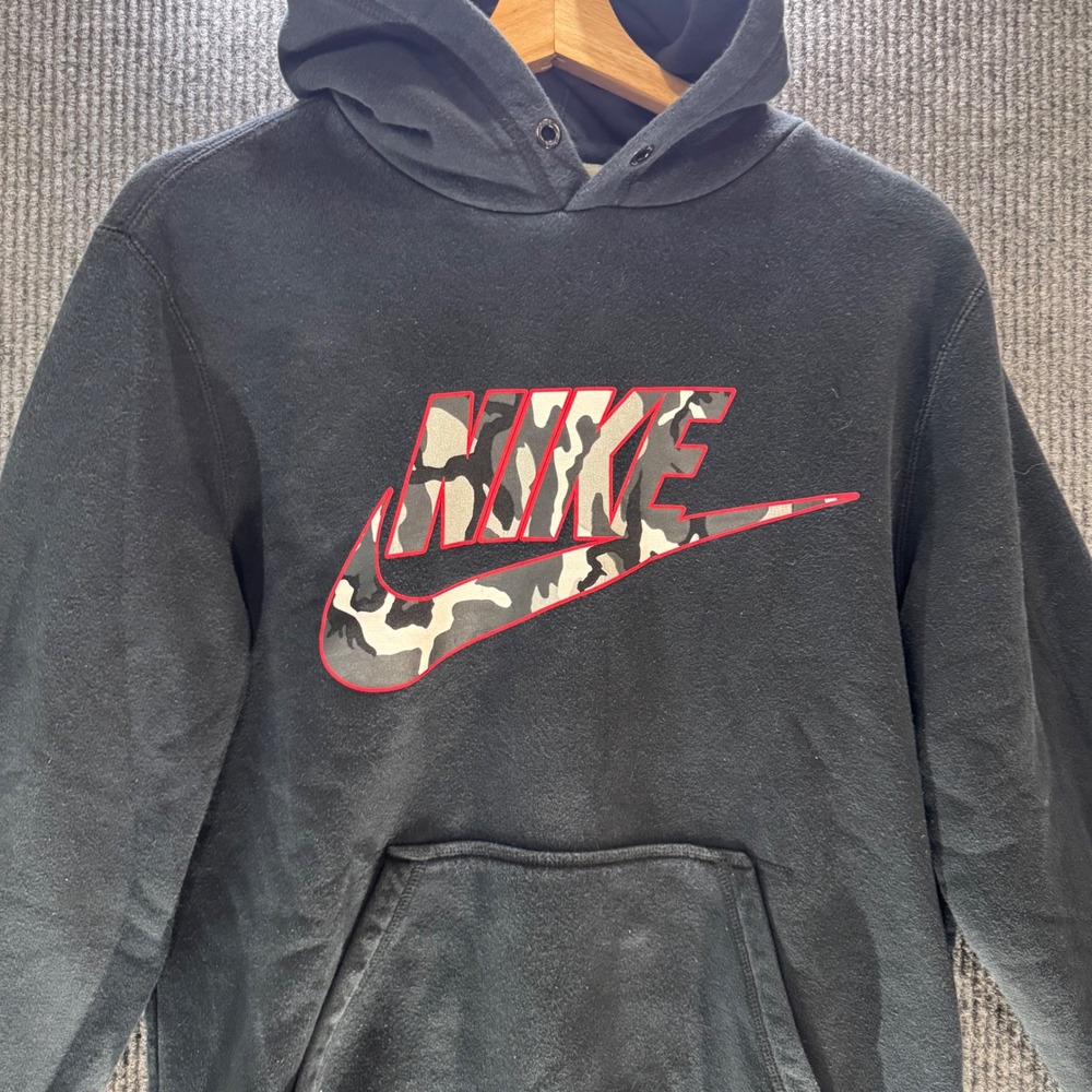 Nike Mens M Hoodie Camo Logo‎ Pullover Sweatshirt Casual Activewear Black Red